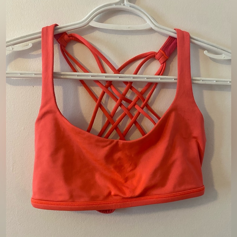 Lululemon Free To Be Bra Size 6